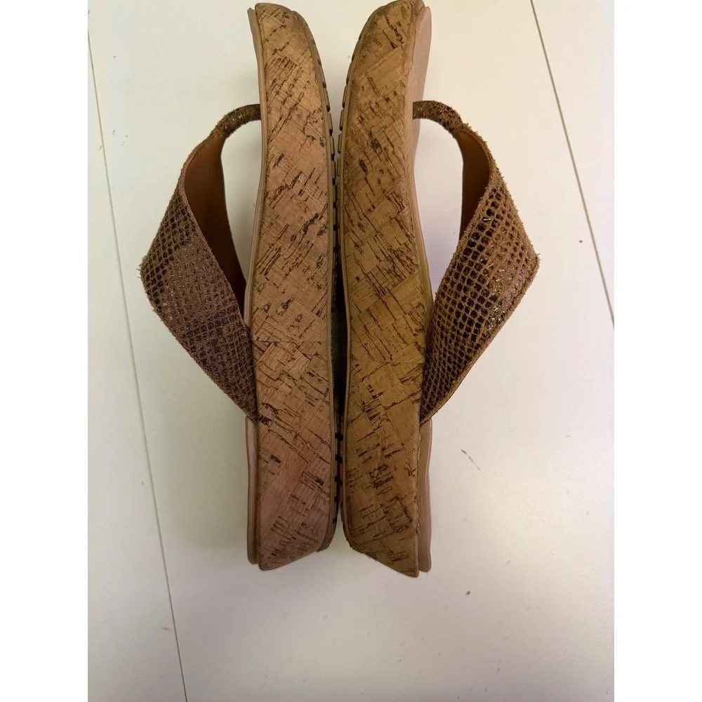 Crocs Wedge Sandal Women 11 Brown Snakeskin Cork Platform Flip Flops Boho Summer